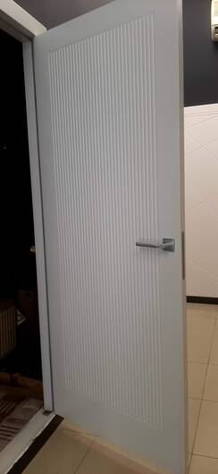 Міжкімнатні двері фарбовані модель fr03
