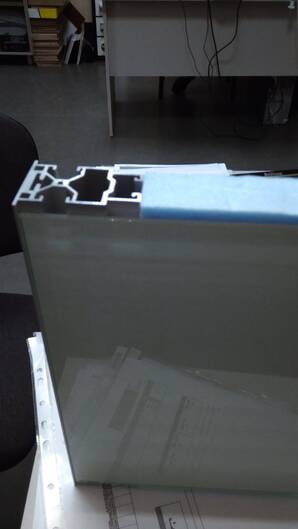 Міжкімнатні двері прихованого монтажу приховані грунтовані на алюмінієвому каркасі коробка comfort
