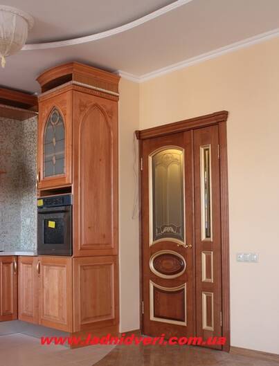 Міжкімнатні двері дерев'яні тип в 10 по