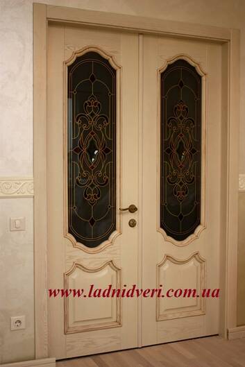 Межкомнатные двери деревянные деревянная дверь тип б 01 по ясень витраж